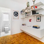 Whome Bright Modern Apartment In The Heart Of Alvalade